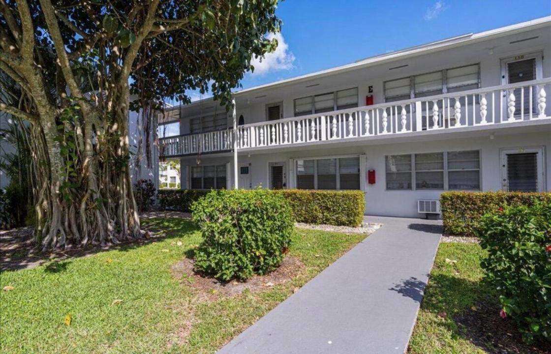 98 E Cambridge E, West Palm Beach, Floride 33417, États-Unis