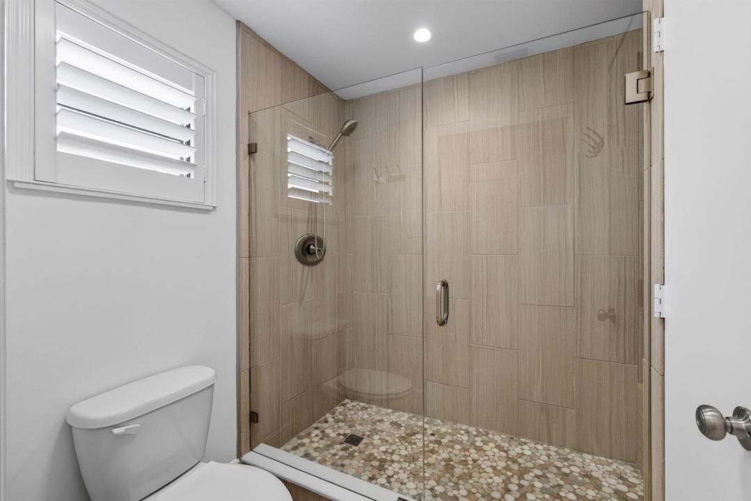 6188 Celadon Circle, Palm Beach Gardens, Florida 33418, USA