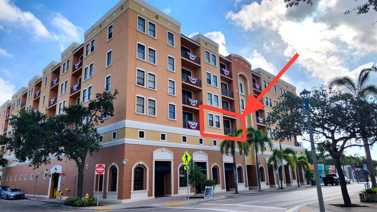 511 Lucerne Avenue 316, Florida 33460, USA