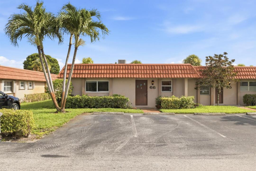 5725 Fernley E Drive 66, West Palm Beach, Floride 33415, États-Unis