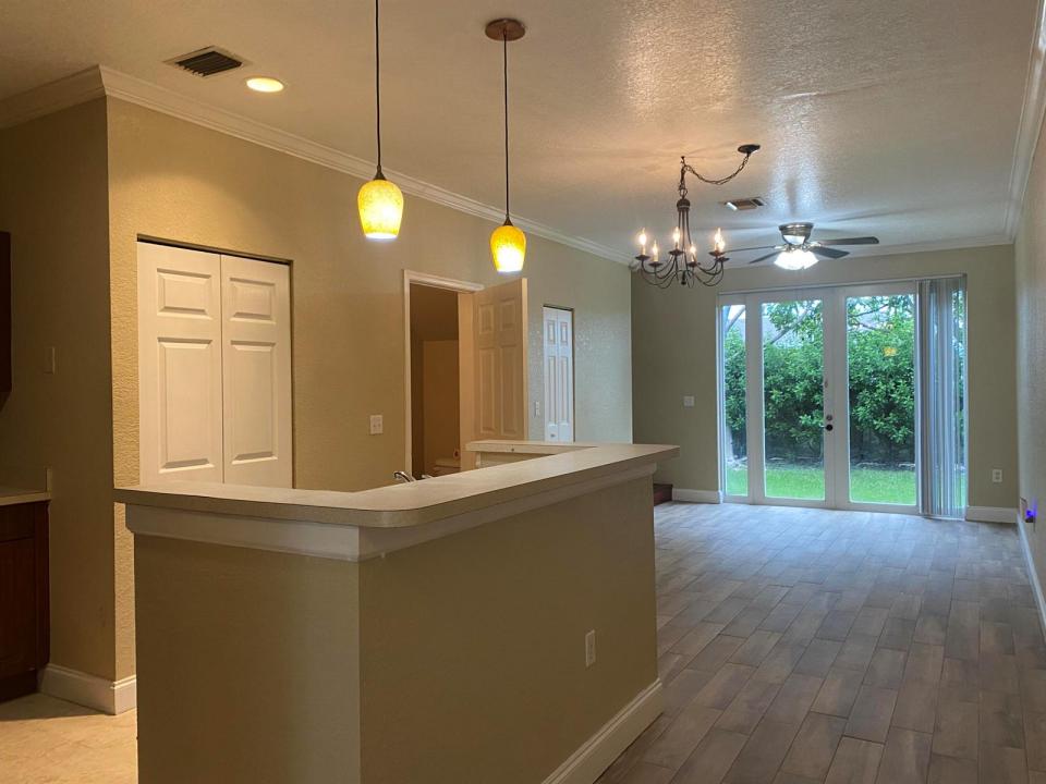 8214 Prestige Commons Drive 8214, Tamarac, Floryda 33321, USA