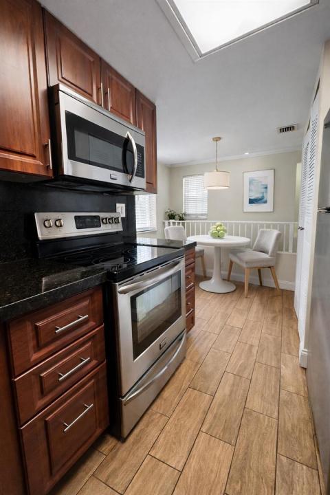 2837 N Course Drive 202, Pompano Beach, Florida 33069, Stati Uniti
