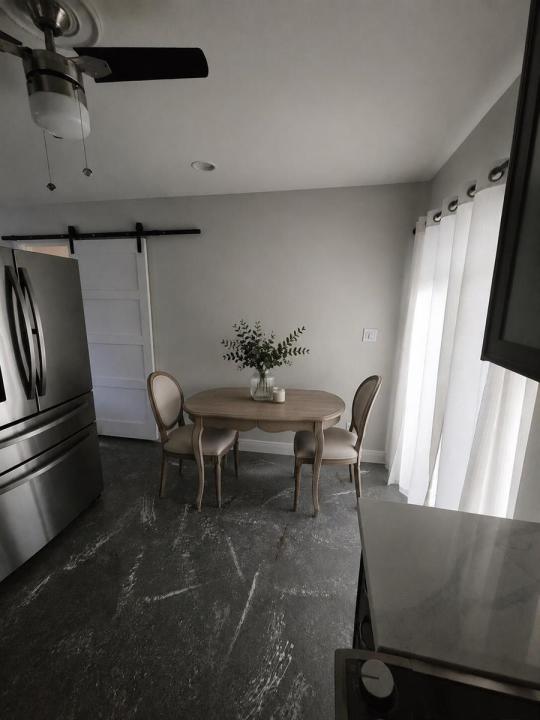 8417 NW 40th Court, Sunrise, Florida 33351, USA