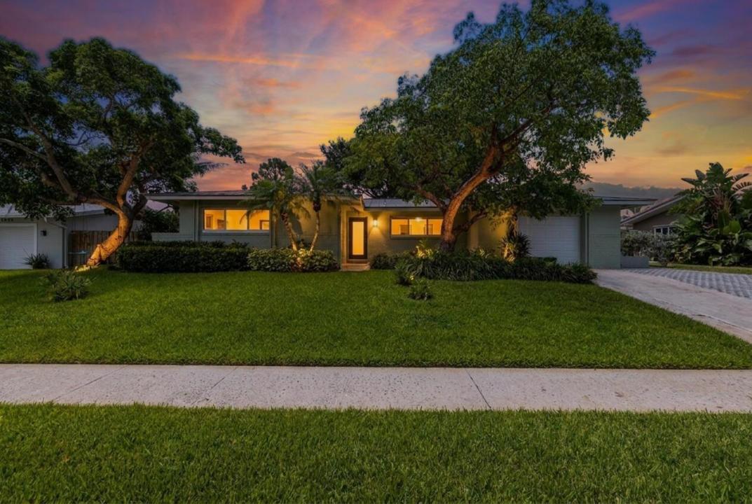1002 SW 1st Street, Boca Raton, 플로리다 33486, 미국