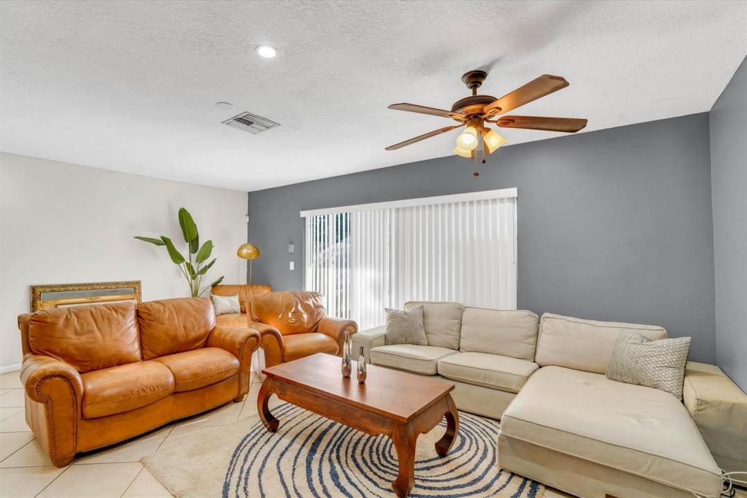 7357 NW 34th Street 7357, Lauderhill, Flórida 33319, Estados Unidos