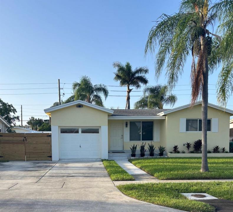 325 SE 3rd Place, Dania Beach, Florida 33004, Stati Uniti