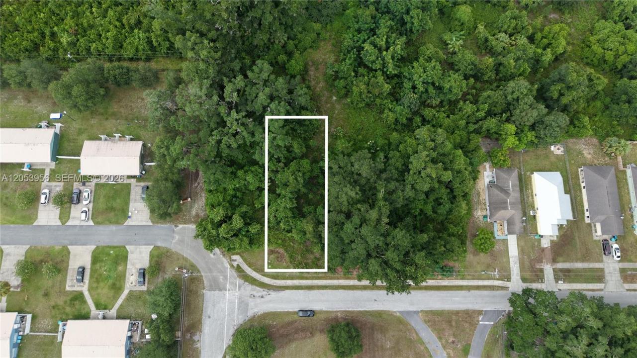 0 SW 2nd Ave, Florida 32626, Estados Unidos