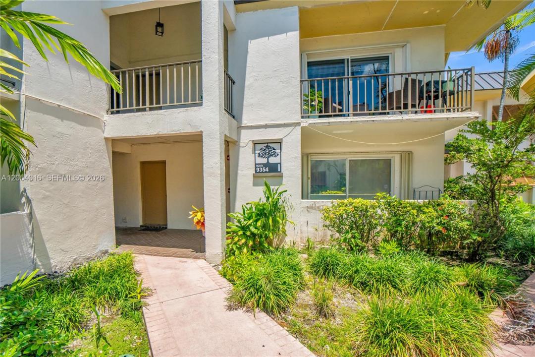 9354 SW 77th Ave I1, Miami, Florida 33156, USA