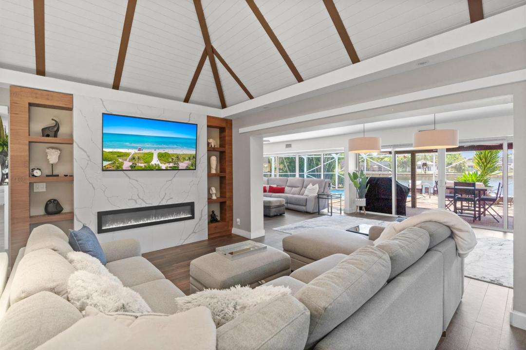6106 Royal Poinciana Lane, Tamarac, Florida 33319