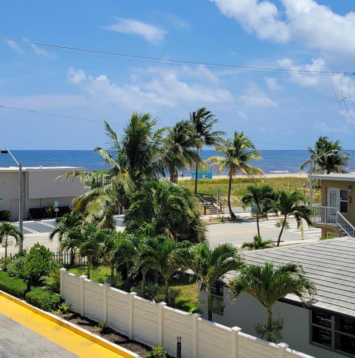525 N Ocean Boulevard 423, Pompano Beach, Florida 33062, USA