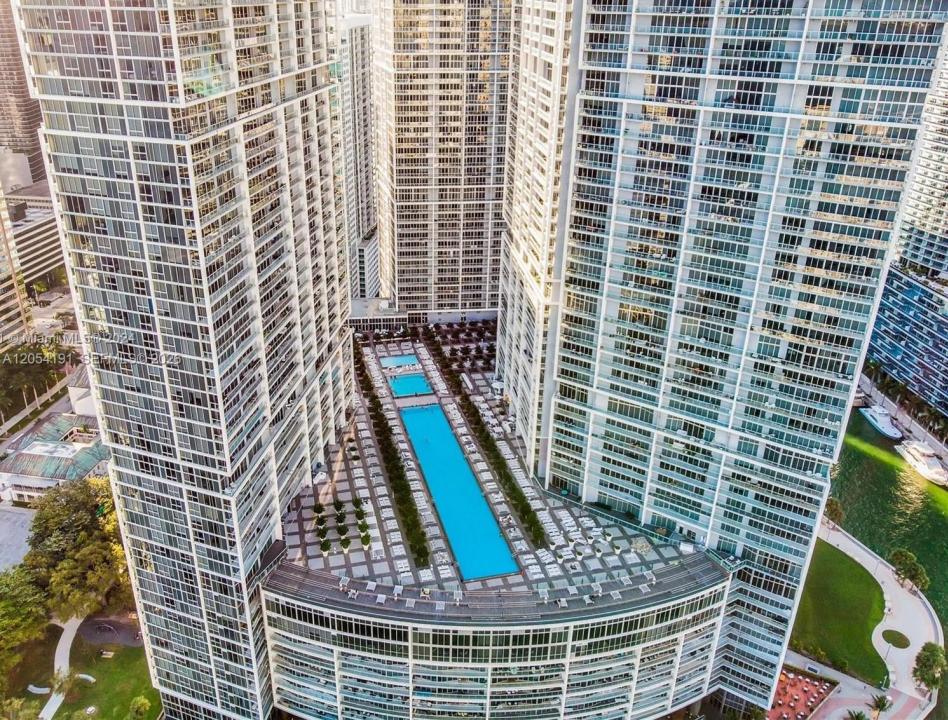 495 BRICKELL AV 4208, Miami, Florida 33131, Stati Uniti