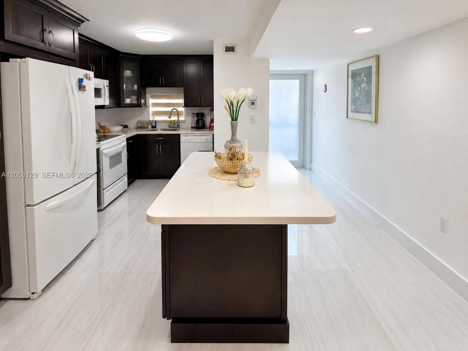 8990 S Hollybrook Blvd 210, Pembroke Pines, Florida 33025, Stati Uniti