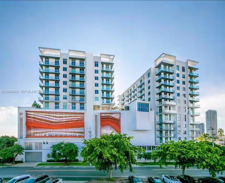 3900 Biscayne Blvd S-216, Miami, Florida 33137, USA
