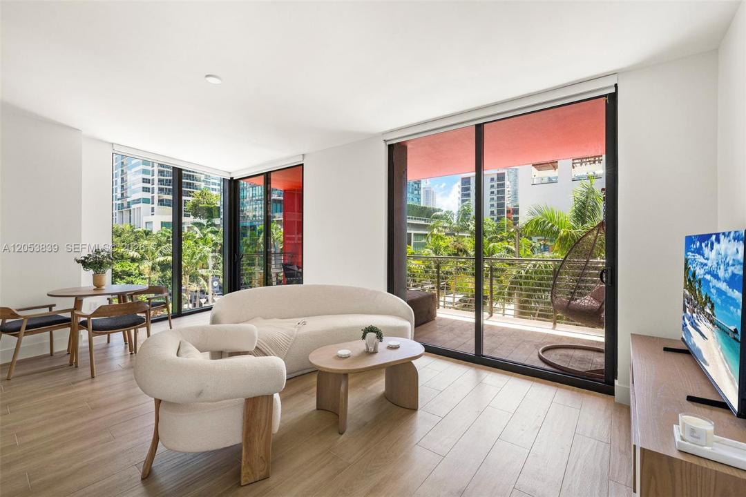90 NE 32 St 312, Miami, Florida 33127, Stati Uniti