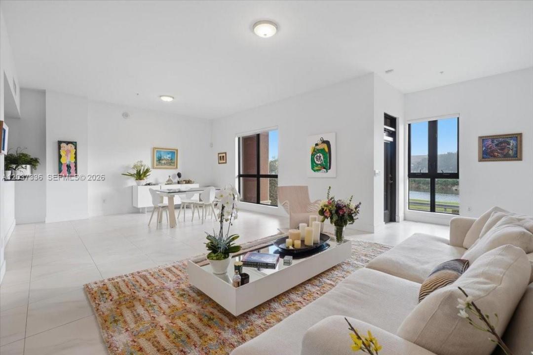 8390 SW 72 106, Miami, Floride 33143, États-Unis