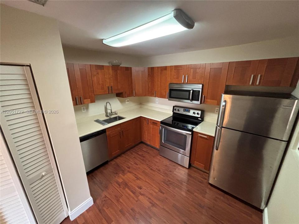 10521 Mahogany Key Cir 204, Miami, Floride 33196, États-Unis
