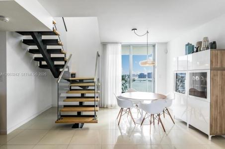 7928 East Dr 1604 + DEN, North Bay Village, 플로리다 33141, 미국