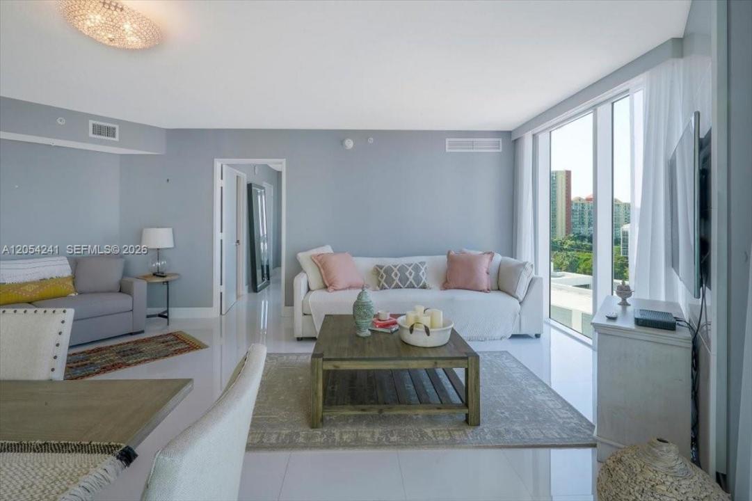 250 Sunny Isles Blvd 3-902, Sunny Isles Beach, Florida 33160, Stati Uniti