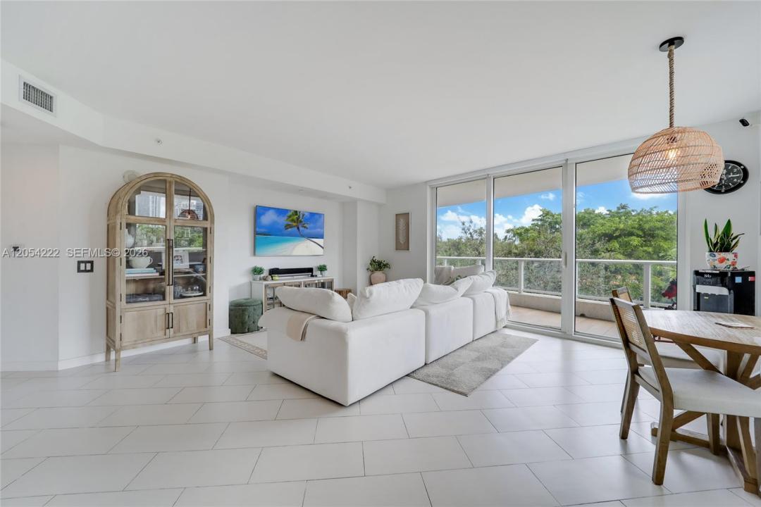 4250 Biscayne Blvd 301, Miami, Florida 33137, USA