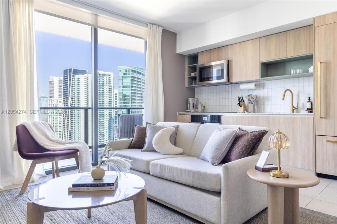 159 NE 6th St 4101, Miami, Florida 33132, Stati Uniti