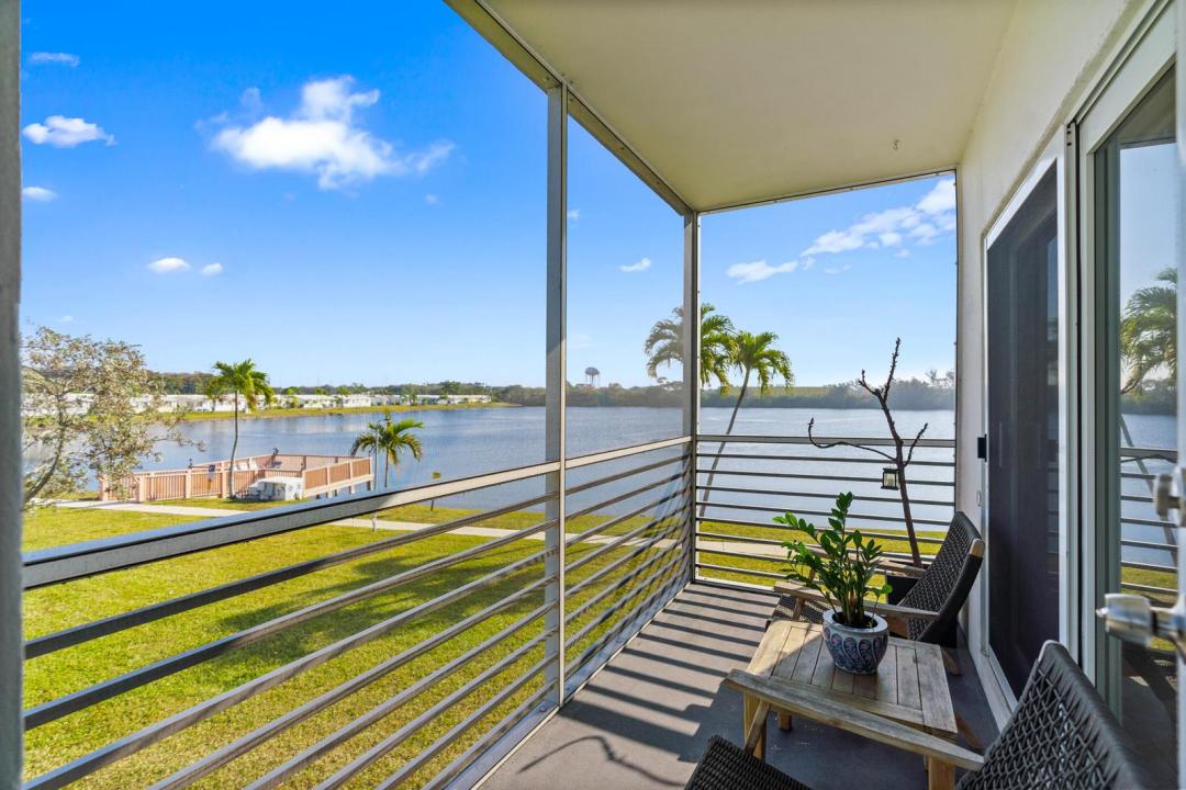 2223 PARK Lane 210, Hollywood, Florida 33021, Stati Uniti