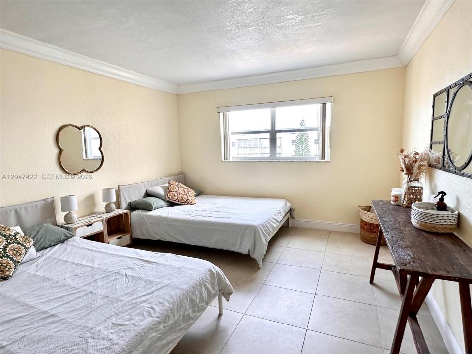 500 NE 12th Ave 705, Hallandale Beach, Flórida 33009, Estados Unidos