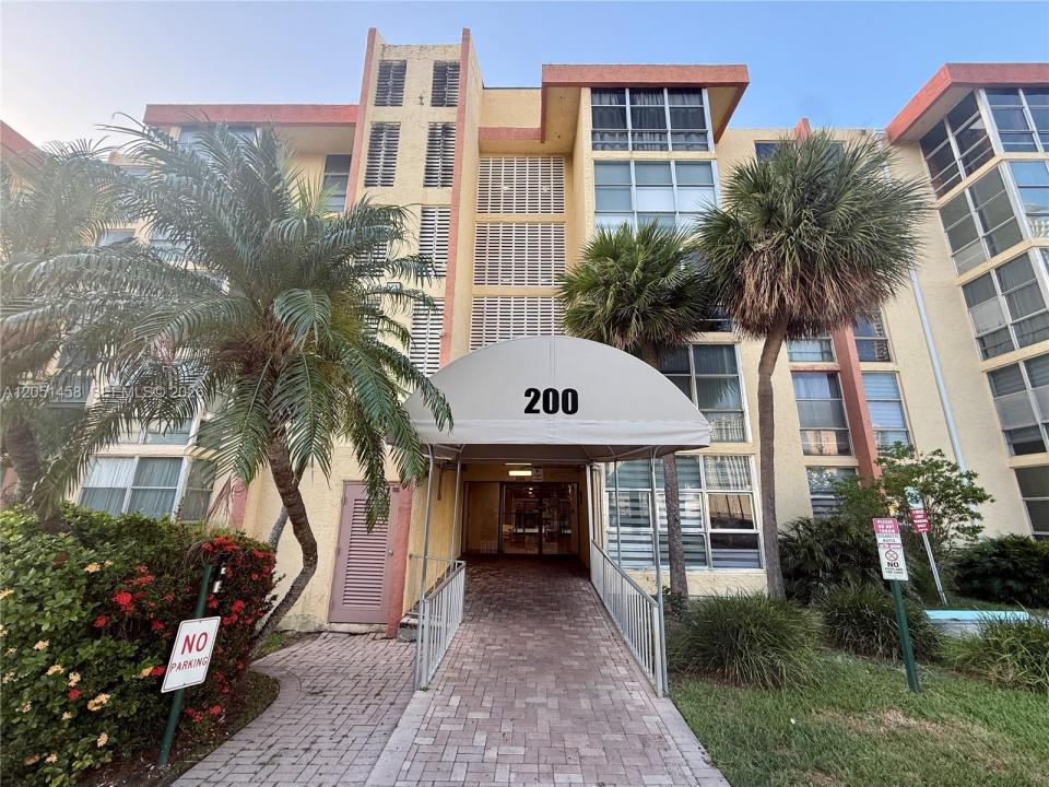 200 172nd St 416, Sunny Isles Beach, Floride 33160, États-Unis