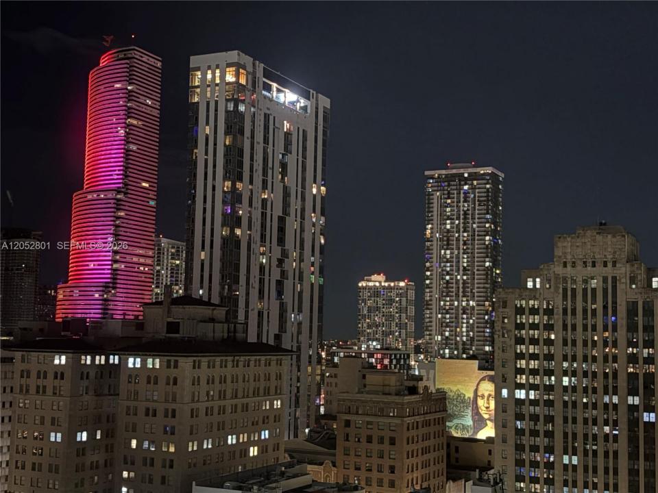50 Biscayne Blvd 1701, Miami, Флорида 33132, Соединенные Штаты