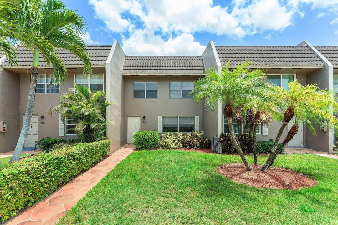 9050 NW 28TH Street 112, Coral Springs, Floride 33065, États-Unis