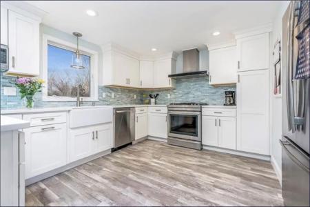 26 Jamestown Boulevard, Narragansett, Rhode Island 02882, USA