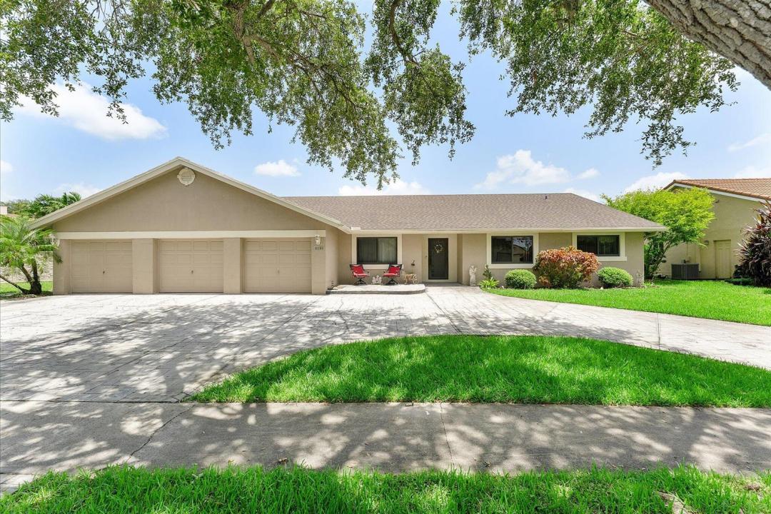 10349 SW 49th Manor, Cooper City, Floride 33328, États-Unis