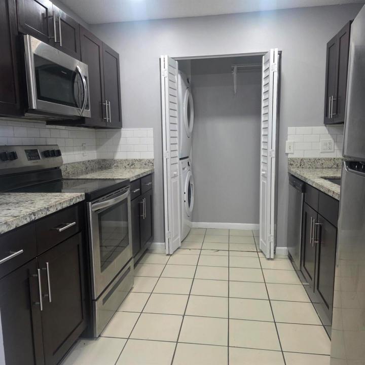 11441 NW 41st Street 1-3, Coral Springs, Florida 33065, Stati Uniti