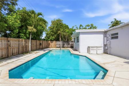 230 NW 55th St, Oakland Park, Florida 33309, USA