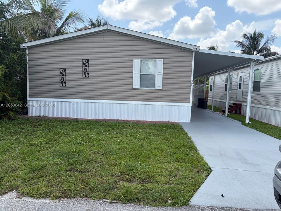 390 NW 134th Ave, Plantation, Florida 33325, Stati Uniti