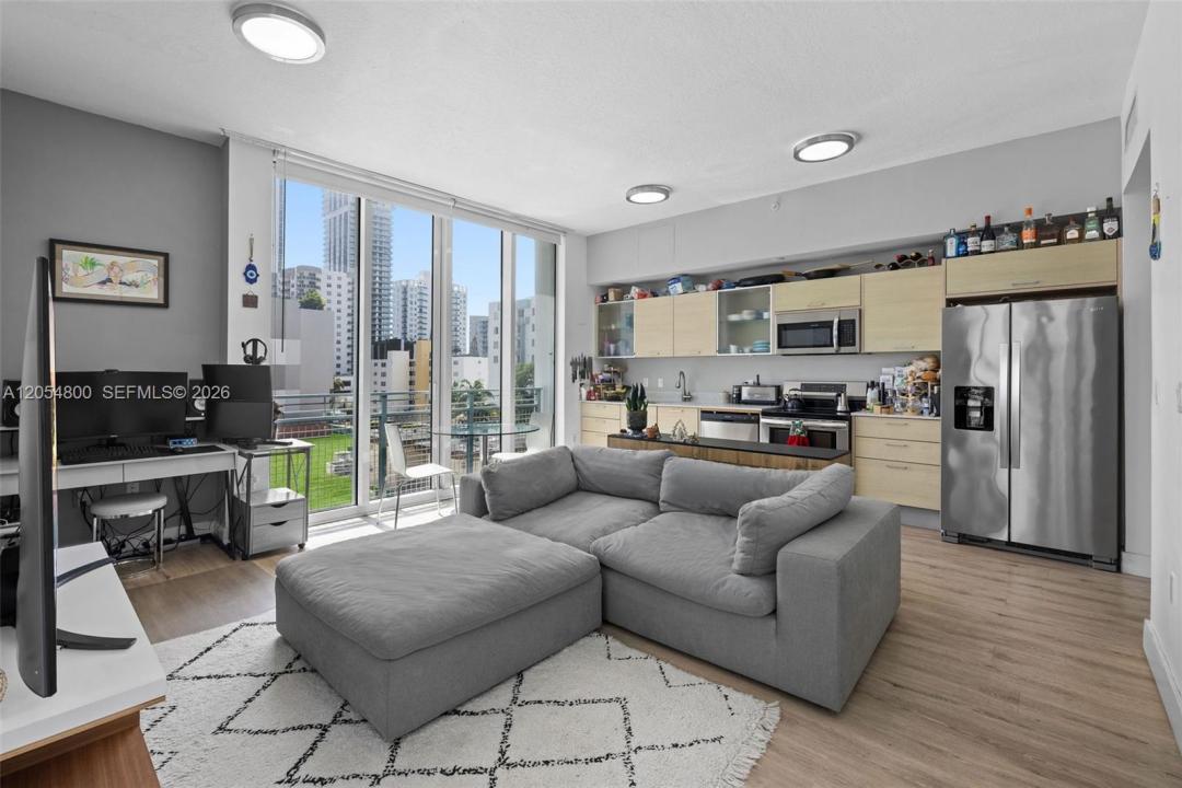 350 NE 24th St 401, Miami, פלורידה 33137, ארצות הברית של אמריקה