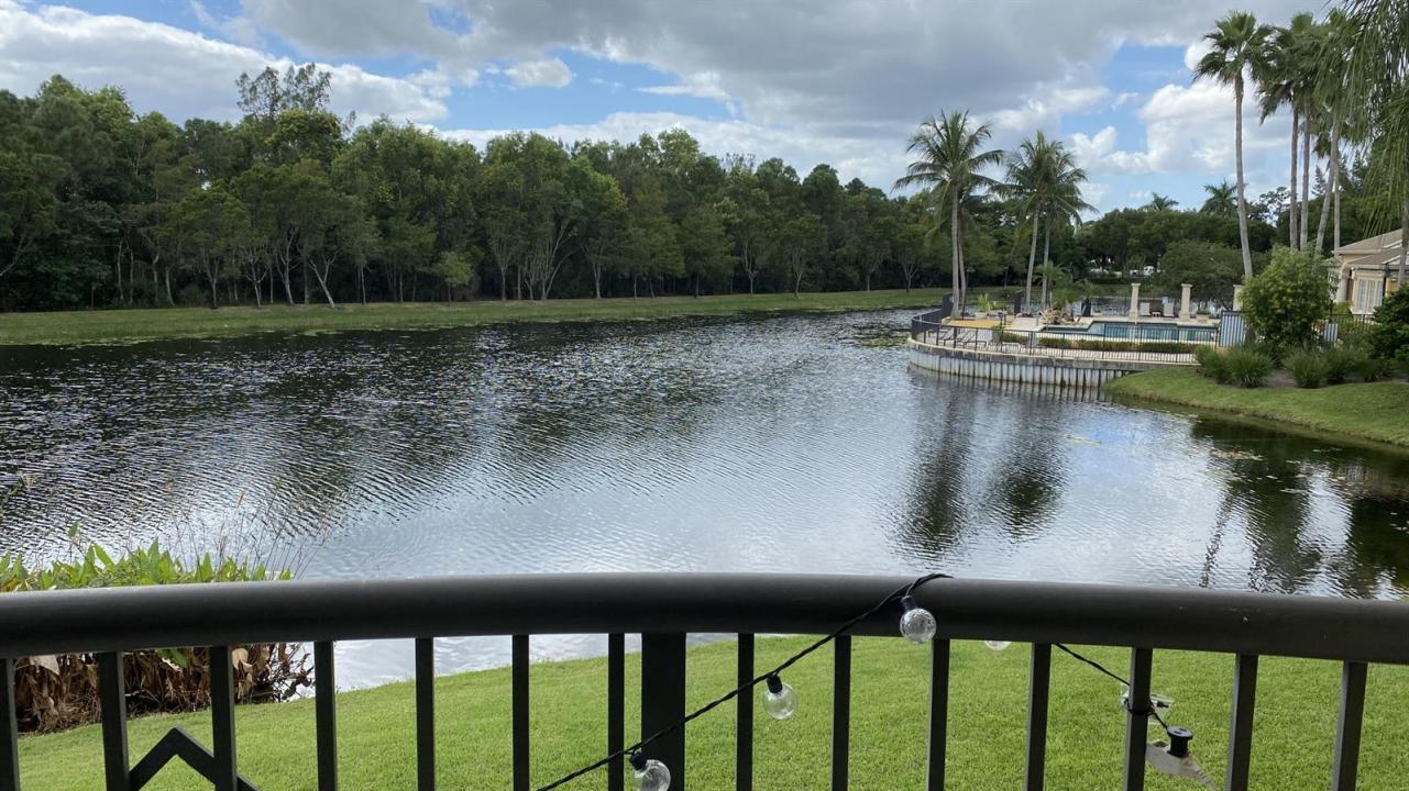 100 Crestwood N Court 103, Royal Palm Beach, Florida 33411, USA