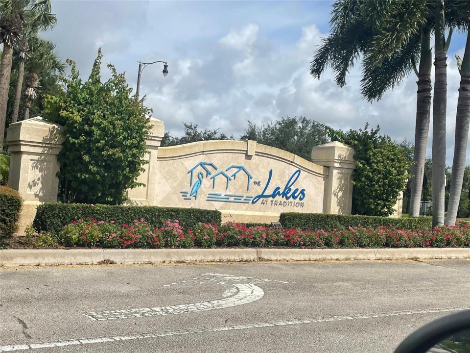 10744 SW ELSINORE Drive, Port St. Lucie, Floride 34987, États-Unis