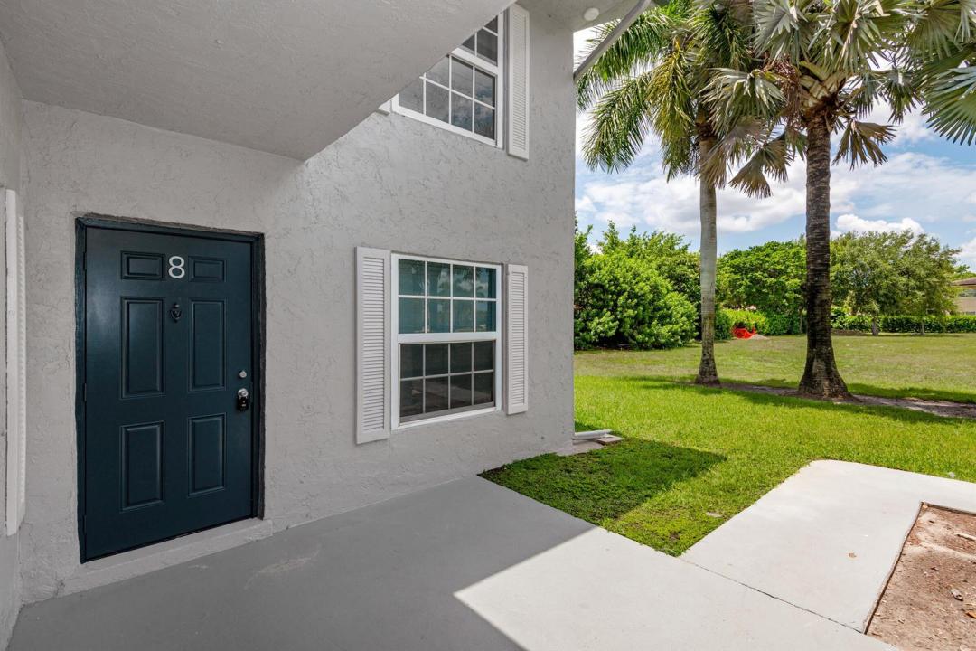 8830 W SAMPLE Road 8, Coral Springs, Floride 33065, États-Unis