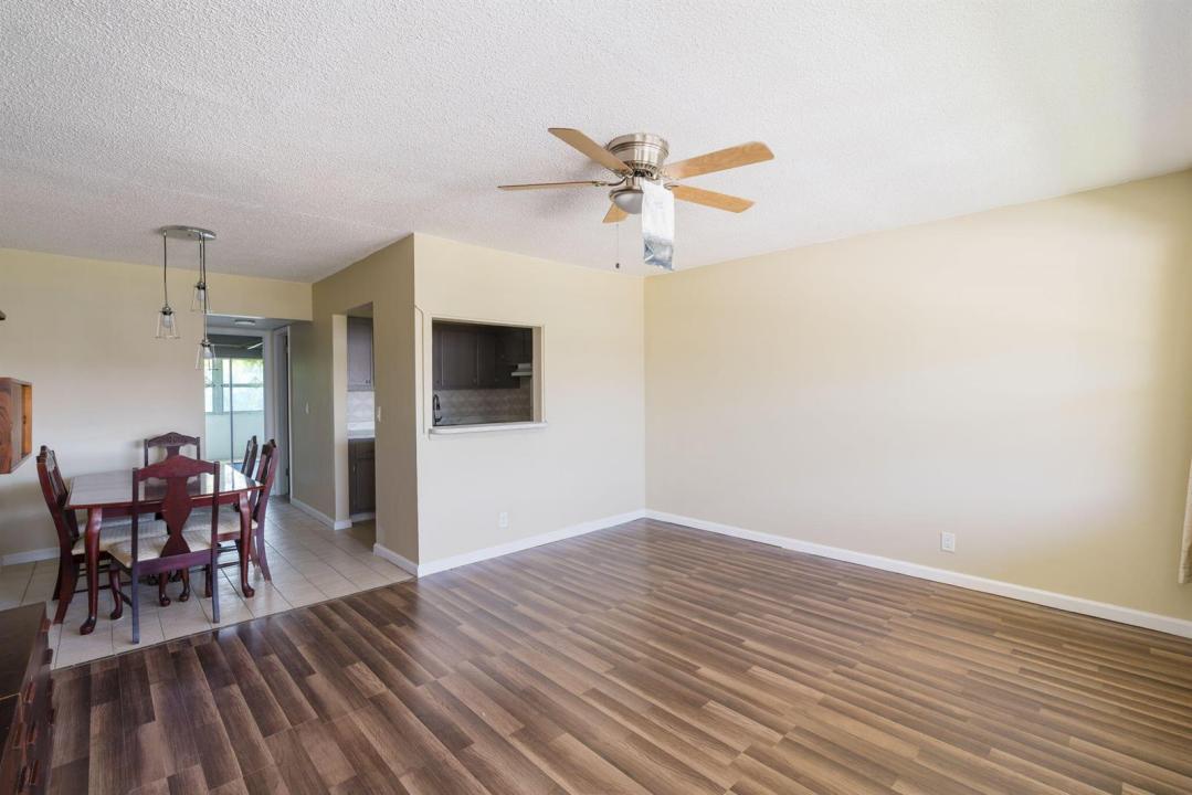 77 Kingswood, West Palm Beach, Flórida 33417, Estados Unidos