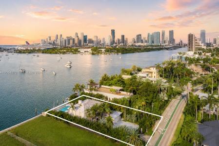 1300 S Venetian Way, Miami, 佛羅里達州 33139, 美國