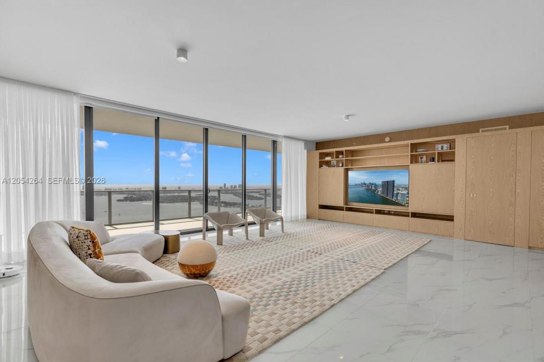 700 NE 24th St 5502, Miami, Floride 33137, États-Unis