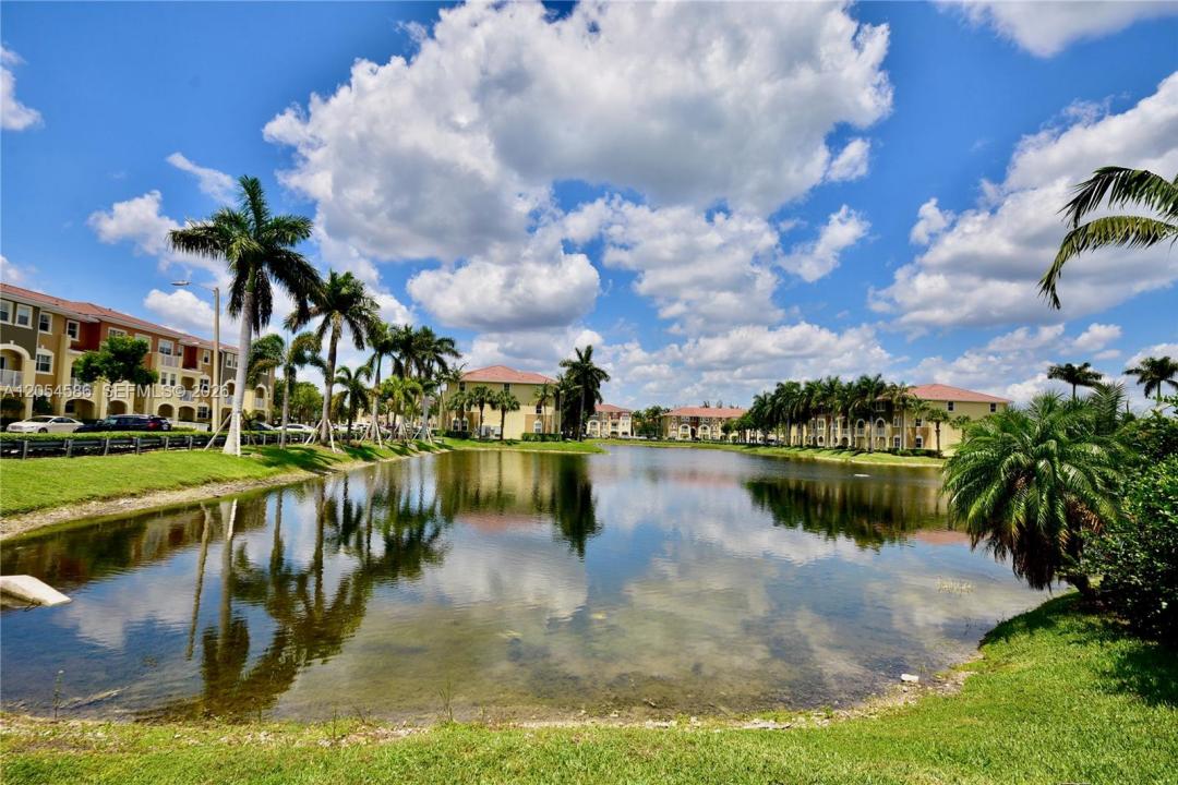 10870 NW 88th Ter 222, Doral, Florida 33178, USA