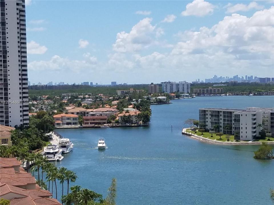 18151 NE 31st Ct 1505, Aventura, Floride 33160, États-Unis