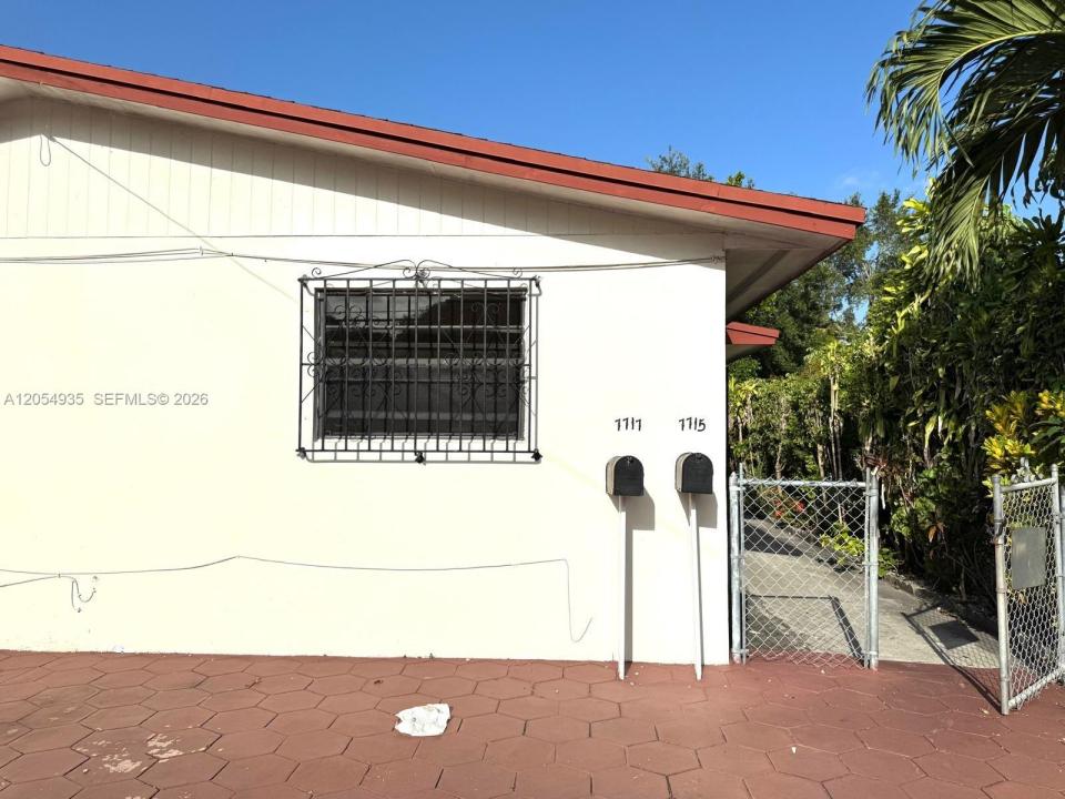 7715 NW 2nd Ct 0, Miami, Floride 33150, États-Unis