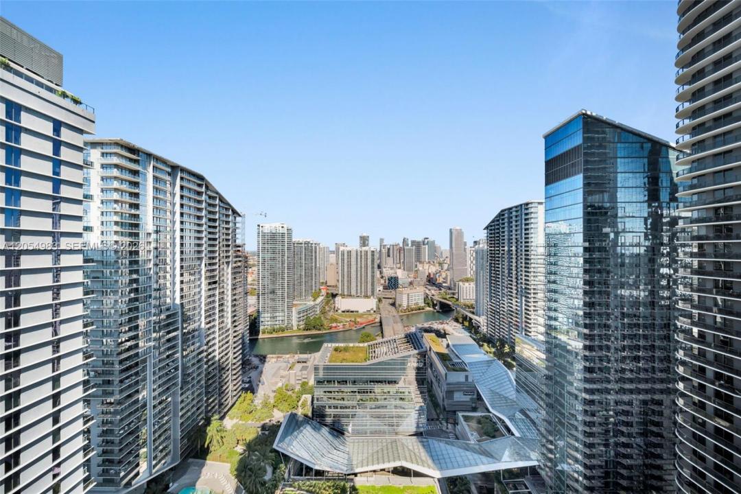 45 SW 9th St 3909, Miami, Florida 33130, Stati Uniti