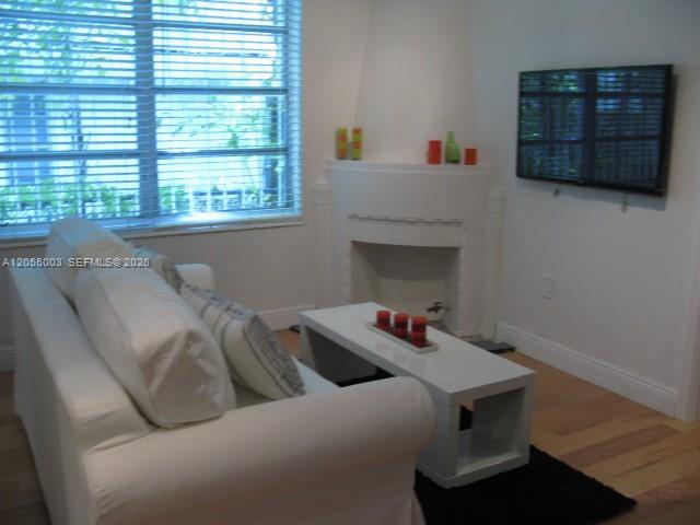 1525 Meridian Ave 109, Miami Beach, Floryda 33139, USA