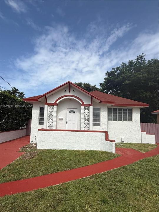 3747 Sheridan Ave, Miami Beach, Florida 33140, USA