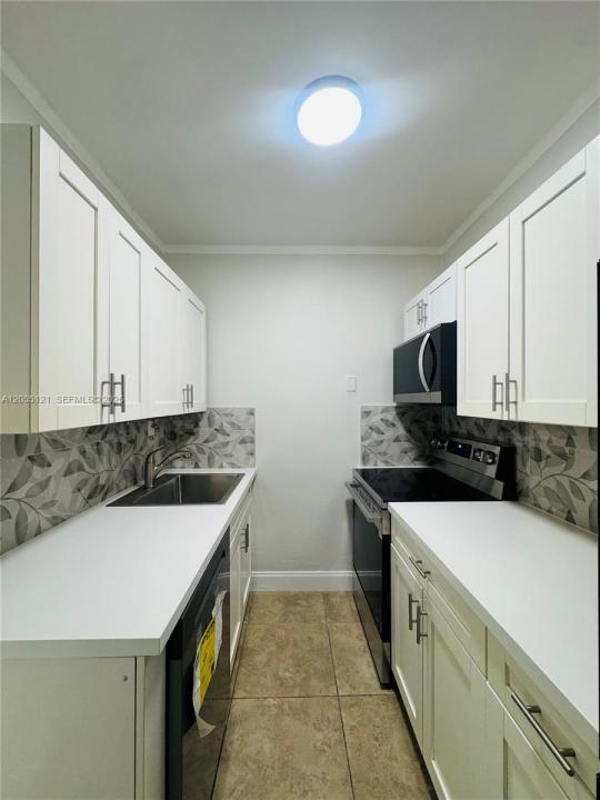 2816 Pine Tree Dr 3, Miami Beach, Floride 33140, États-Unis