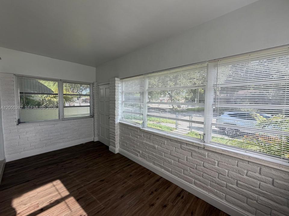 890 NW 55th St 1, Miami, فلوريدا 33127, الولايات المتحدة