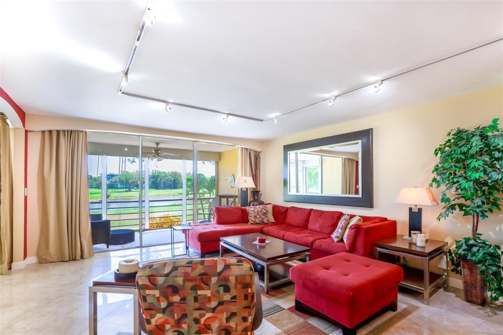 2681 S Course Drive 212, Pompano Beach, Флорида 33069, Соединенные Штаты